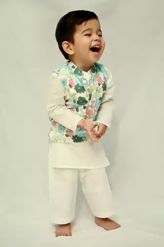 White cotton print blossom max bundi kurta set