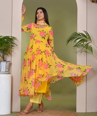 Yellow  printed chiffon suit set 5