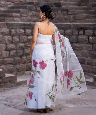 White Hand Painted Pure Organza Saree Without Blouse 3