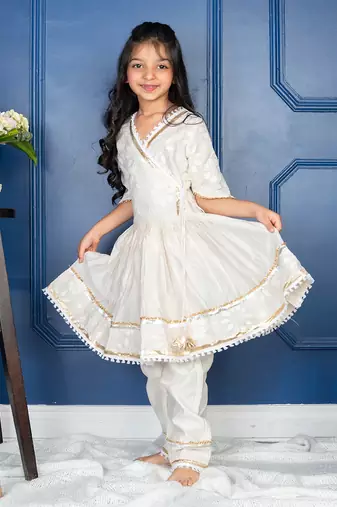 White chanderi silk embroidered floral flared kurta and pant set