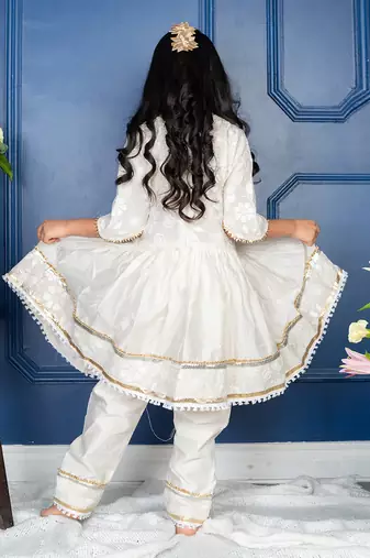 White chanderi silk embroidered floral flared kurta and pant set