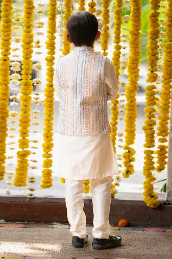 Off-white embroidered chanderi silk & art silk thread embroidered jacket set