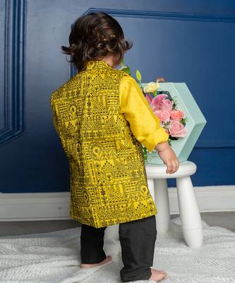 Yellow chanderi silk embroidered thread nehru jacket with kurta set 3