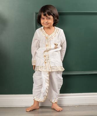 Off white chanderi embroidered gota lace kurta and dhoti pant set 3