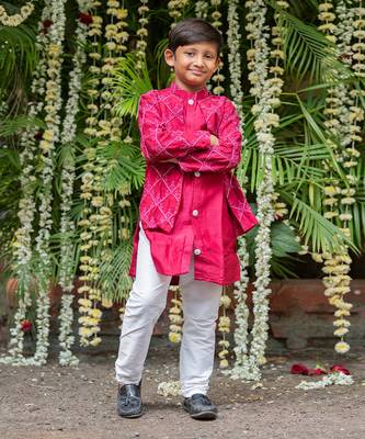 Maroon chanderi silk embroidered floral kurta and pyjama set 1