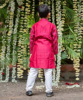 Maroon chanderi silk embroidered floral kurta and pyjama set 4