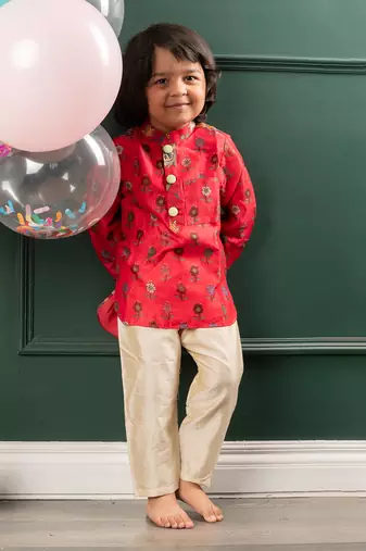 Red chanderi silk printed floral kurta and pyjama set