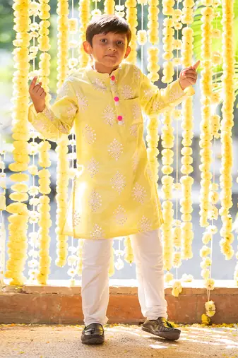 Lemon green crepe silk & cotton silk thread embroidered kurta set