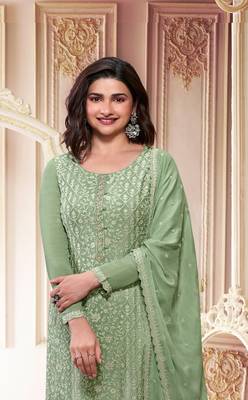 Green embroidered chinon silk blend salwar suit 2
