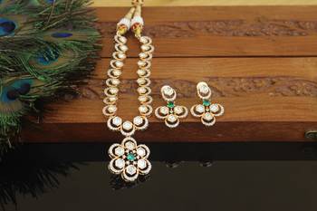 Elegant kundan polki necklace set 1