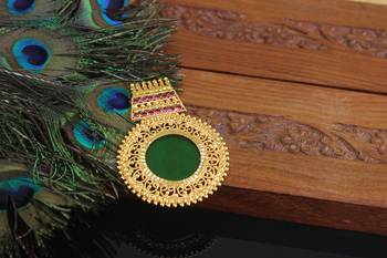 Kerala style gold plated palakka pendant 2