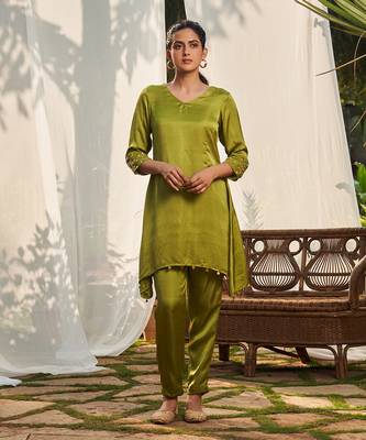 Green hand embroidery satin dupion co-ord set 1