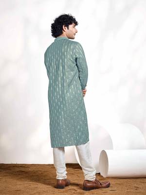 Vardha men's viscose woven jacquard stitched kurta, blue linear striped & diamond jacquard kurtas for men 3