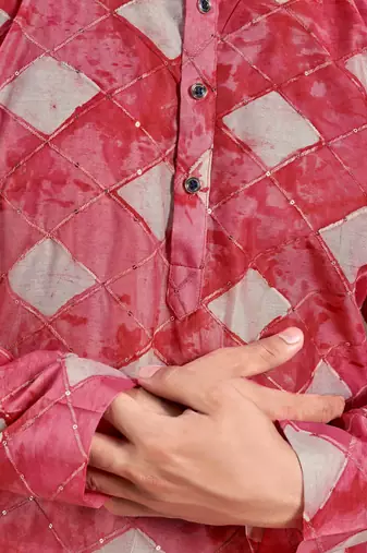 Vardha men's viscose sequence slim kurta, self patterned with block print, shibori dyed kurtas for men, (red)