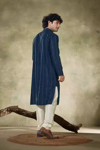 Vardha men's viscose blue kurta linear sequin pattern stitched fit kurta's for men