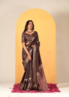Coffee Traditional Woven Dola Silk Blend Saree With Gold Foil Print For Indian Looks 1
