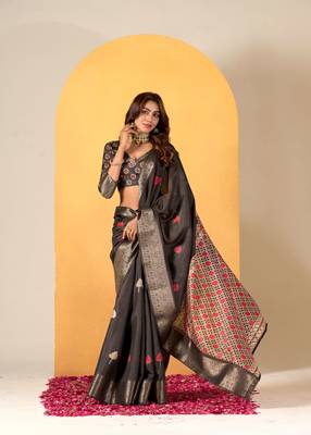 Grey Traditional Woven Dola Silk Blend Saree With Gold Foil Print For Indian Looks 1