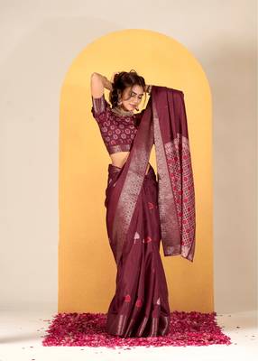 Wine Traditional Woven Dola Silk Blend Saree With Gold Foil Print For Indian Looks 1