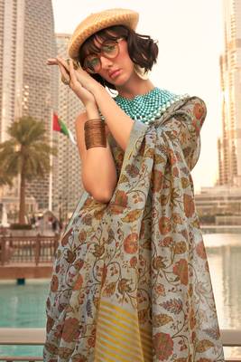 Grey Tissue Silk Printed Saree With Blouse 2