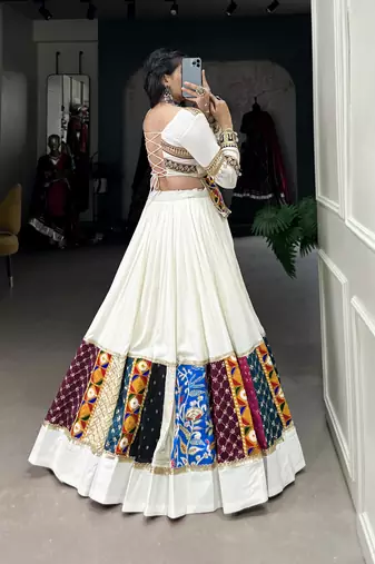 Women's Navaratri Special Traditional Ctop - Top Lehenga Choli Set