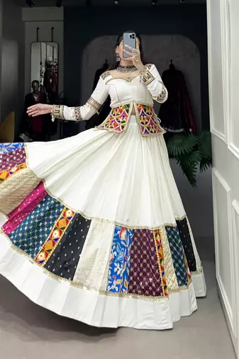 Women's Navaratri Special Traditional Ctop - Top Lehenga Choli Set