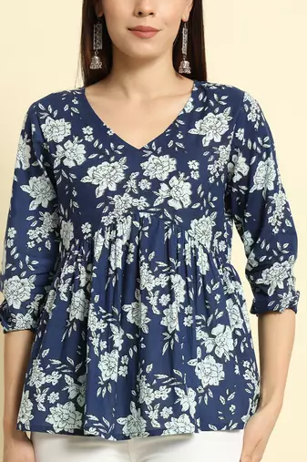 Women Floral Printed Short Kurta