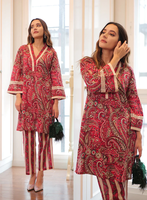 Women's Floral Printed Knee Length V Neck Kurta And Pant Set (Red) 2
