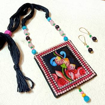 Handcrafted necksets3 2