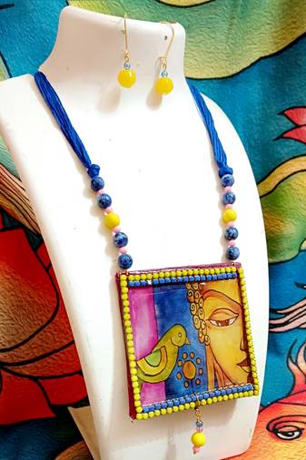 Handcrafted necksets4