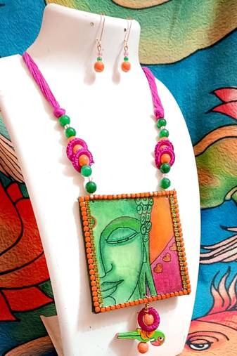 Handcrafted necksets5