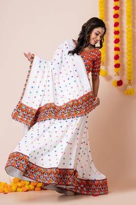 White Navratri Special Traditional Semi-Stitched Lehenga Choli 2
