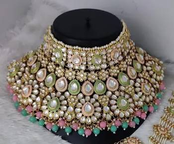 Indian traditional half bridal choker for weddings with sheeshphul and nose nath 2