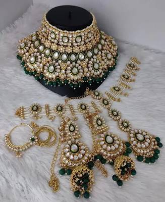 Indian traditional half bridal choker for weddings with sheeshphul and nose nath 1