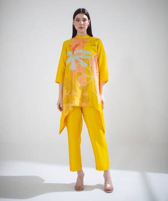 Yellow short kaftan tail set 1
