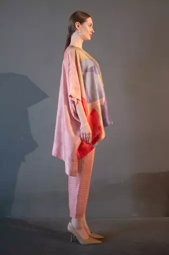 Peach & blue one side kaftan sleeve set