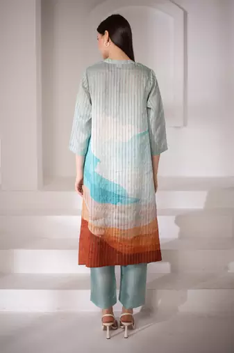 Light blue long kaftan tail set
