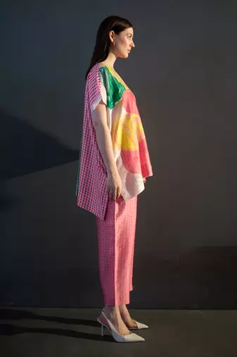 Cream & pink one side kaftan sleeve set