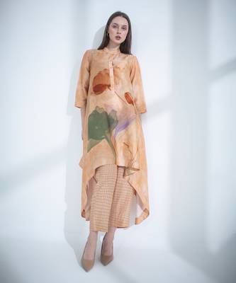 Light peach high low kaftan set 1