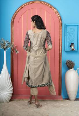 Nikhaar green silk stitched anarkali trouser kurta & dupatta  5