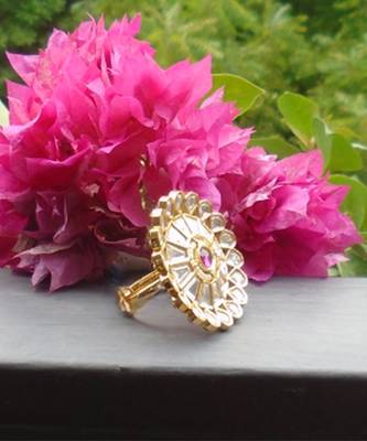 Kundan finger ring with pink stone 3