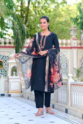 Women Black Chanderi Silk Embroidered Kurta Pant Dupatta Set 3