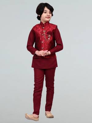 Boys geometric embossed cotton blend waistcoat with kurta & pant set - maroon 1