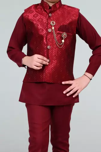 Boys geometric embossed cotton blend waistcoat with kurta & pant set - maroon