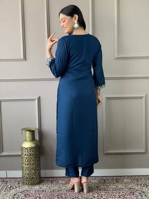 Women Blue Chanderi Silk Embroidered Kurta Pant Dupatta Set 2