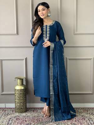 Women Blue Chanderi Silk Embroidered Kurta Pant Dupatta Set 3