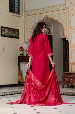 Women Chanderi Silk Embroidered Kurta Pant Dupatta Set 2