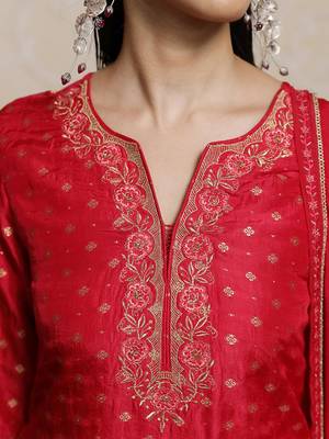 Virtual red woven silk salwar suit 5
