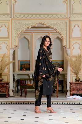 Women Black Chanderi Silk Embroidered Kurta Pant Dupatta Set 3