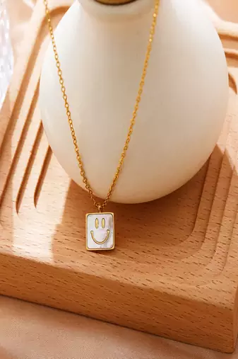 18k plated smiley pendant necklace