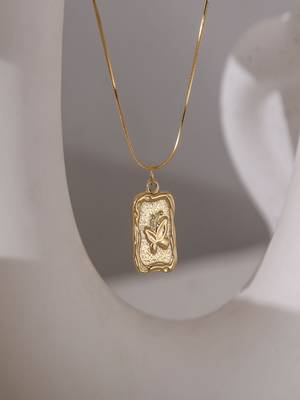 18k plated butterfly pendant necklace 1